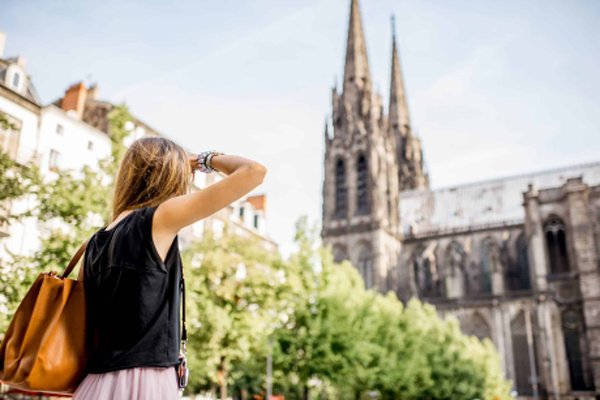 What Are the Best Practices for Reducing Light Pollution in New Real Estate Developments?